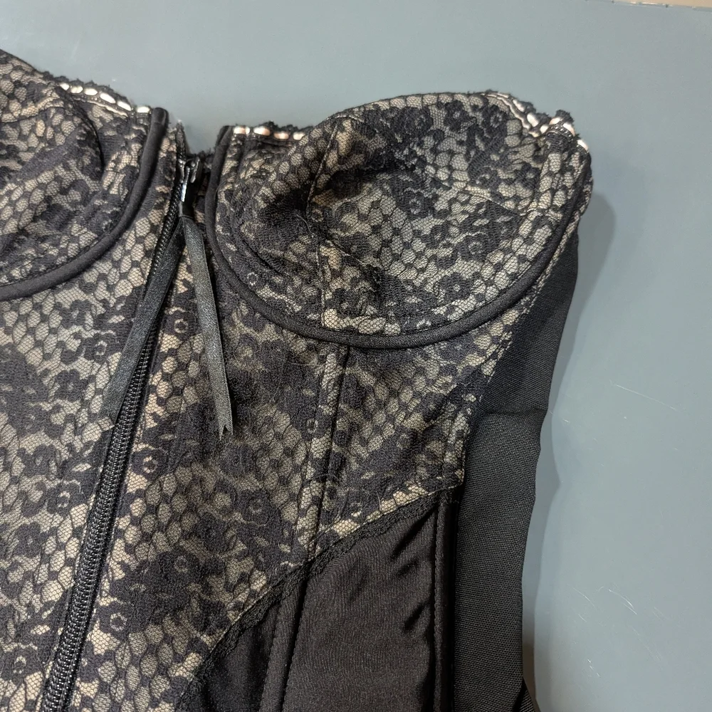 Adonna hook zip